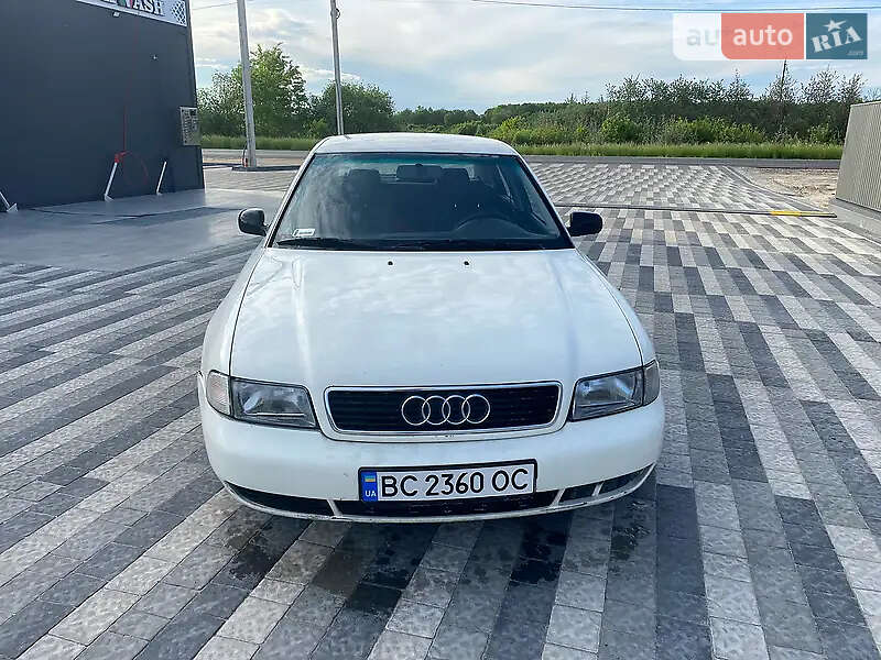 Седан Audi A4 1995 в Кременчуці фото Седан Audi A4 1995 в Кременчуці