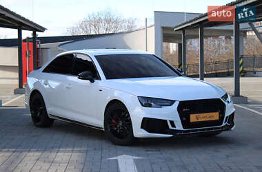 Седан Audi A4 2016 в Одессе