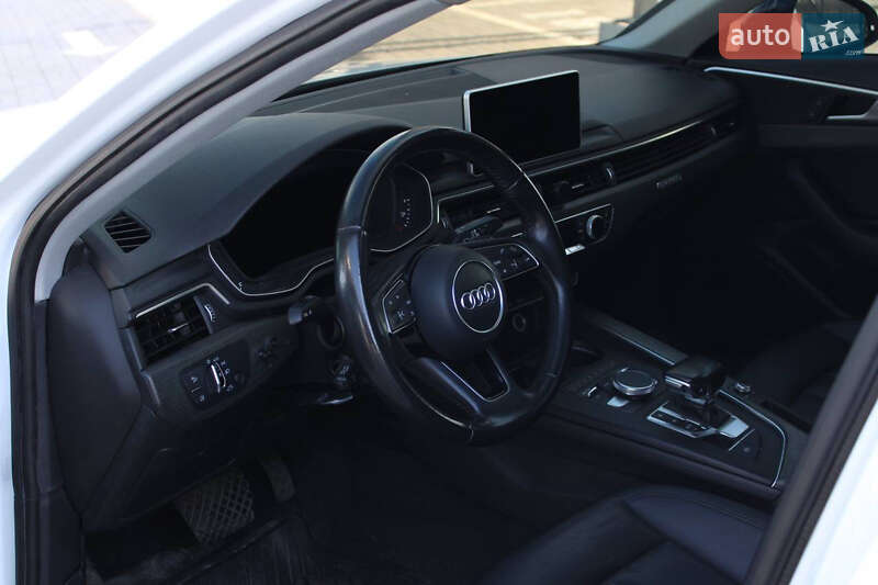Седан Audi A4 2016 в Одессе