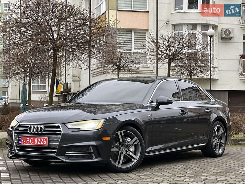 Седан Audi A4 2018 в Ивано-Франковске