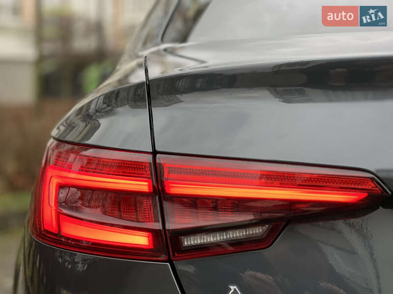 Седан Audi A4 2018 в Ивано-Франковске