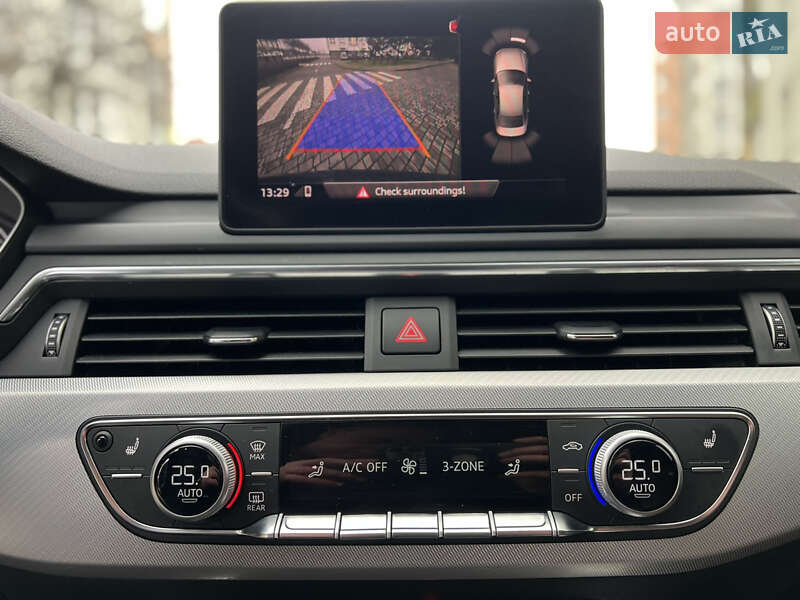 Седан Audi A4 2018 в Ивано-Франковске