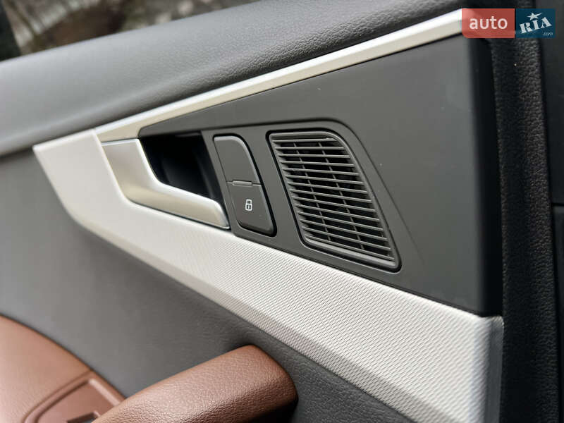 Седан Audi A4 2018 в Ивано-Франковске