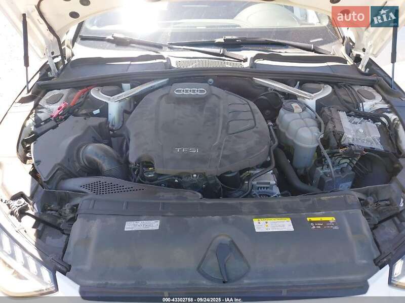 Седан Audi A4 2020 в Львові