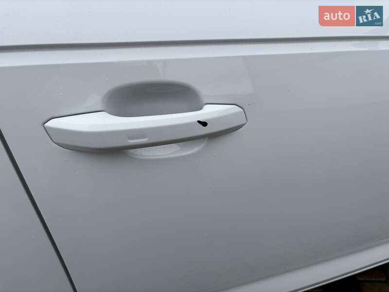 Универсал Audi A4 2016 в Тернополе