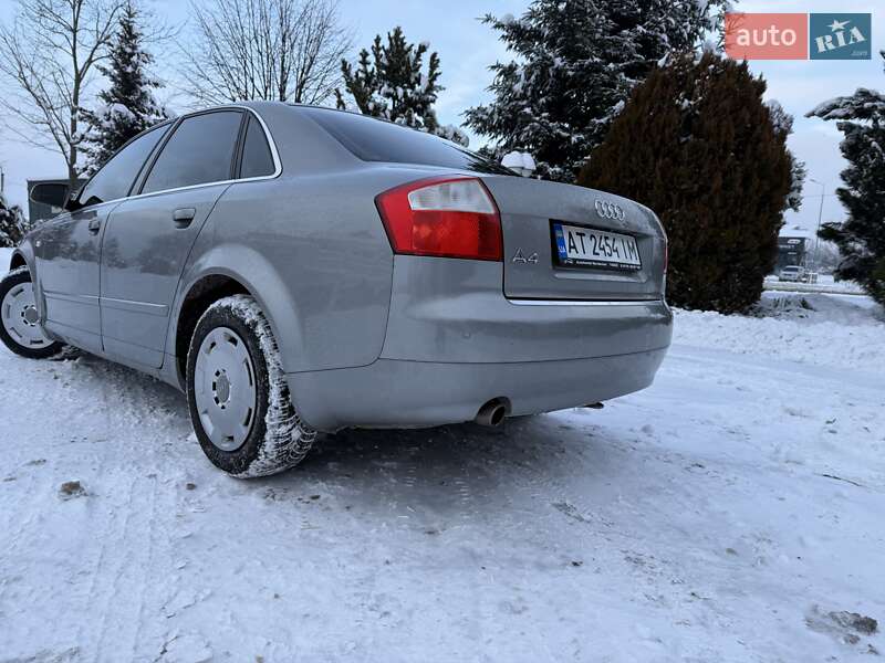Седан Audi A4 2004 в Ивано-Франковске