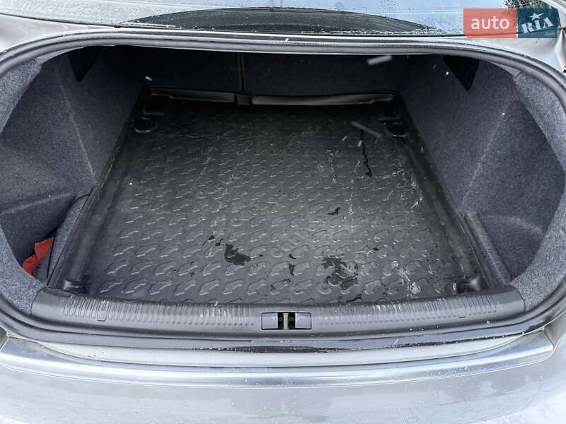 Седан Audi A4 2004 в Ивано-Франковске