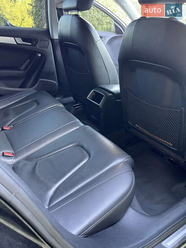 Седан Audi A4 2011 в Конотопе
