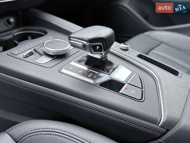 Седан Audi A4 2019 в Киеве фото 39 Седан Audi A4 2019 в Киеве