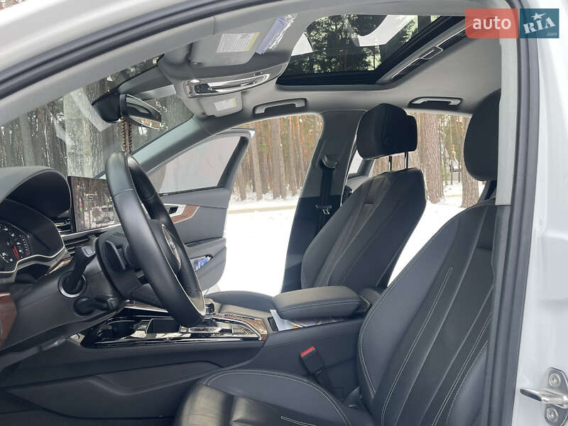Седан Audi A4 2022 в Житомире
