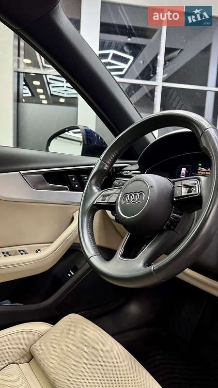Седан Audi A4 2019 в Днепре