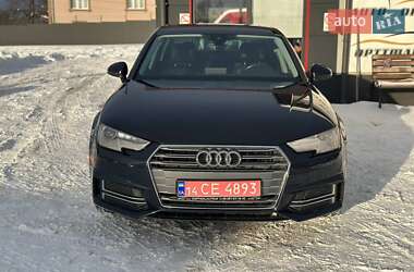 Седан Audi A4 2018 в Львове
