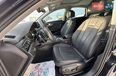 Седан Audi A4 2018 в Львове