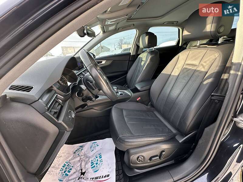 Седан Audi A4 2018 в Львове