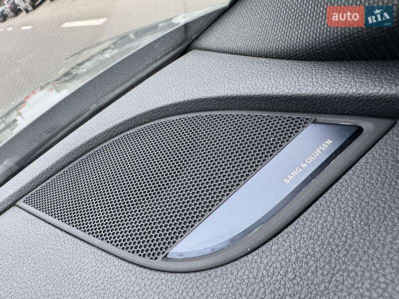 Седан Audi A4 2022 в Киеве