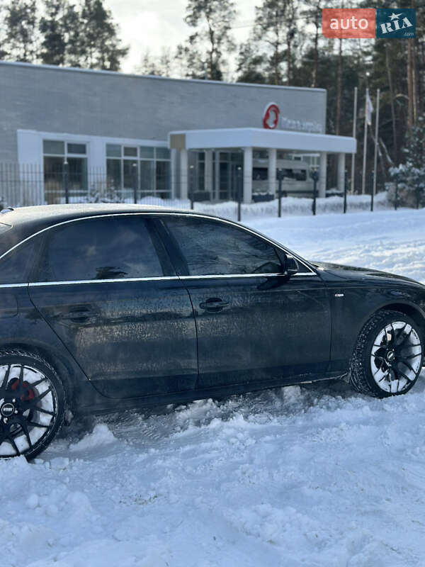 Седан Audi A4 2013 в Житомире