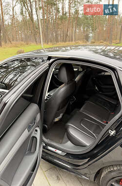 Седан Audi A4 2013 в Житомире