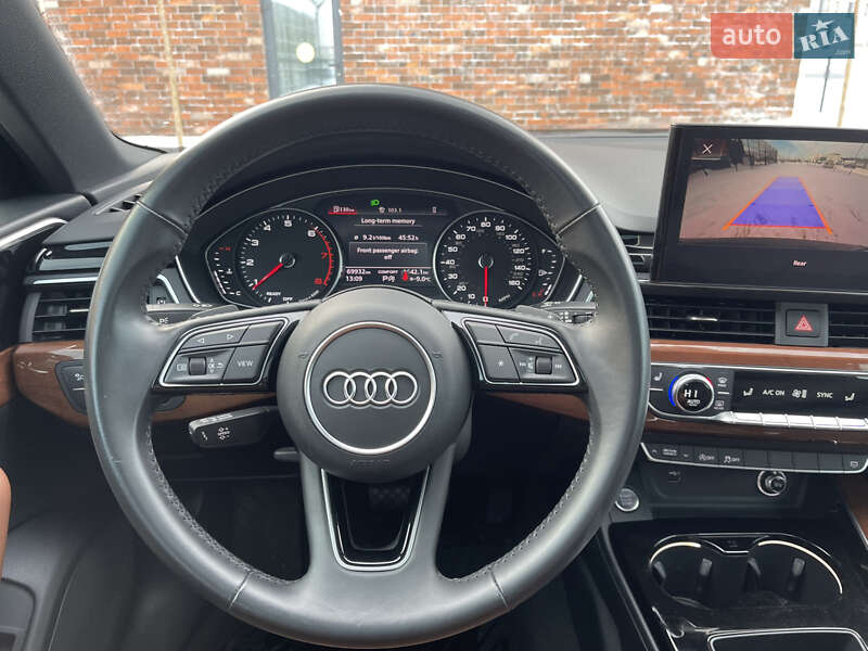 Седан Audi A4 2020 в Киеве