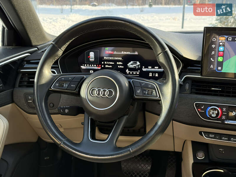 Седан Audi A4 2022 в Киеве
