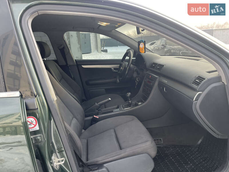 Седан Audi A4 2001 в Киеве