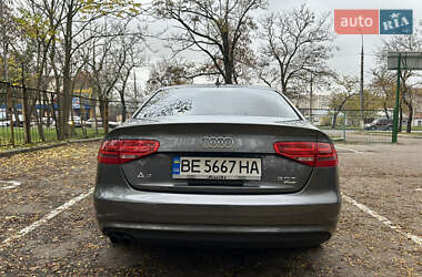 Седан Audi A4 2012 в Херсоне