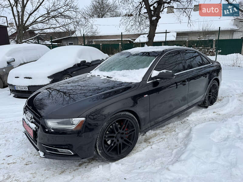 Седан Audi A4 2013 в Каменец-Подольском