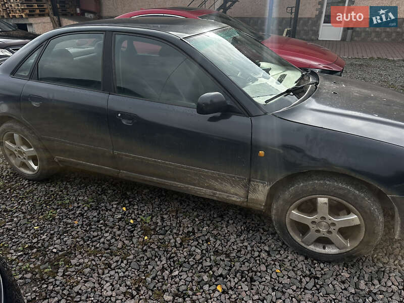 Седан Audi A4 1999 в Здолбунове