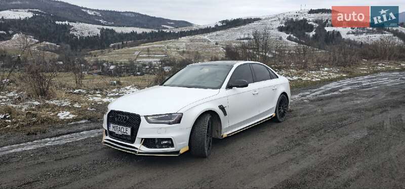 Седан Audi A4 2015 в Львове