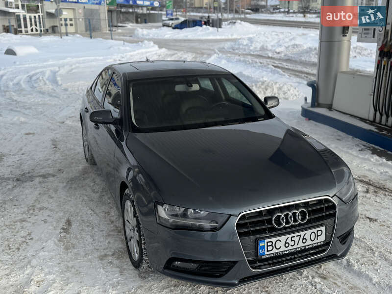 Седан Audi A4 2013 в Хмельницком