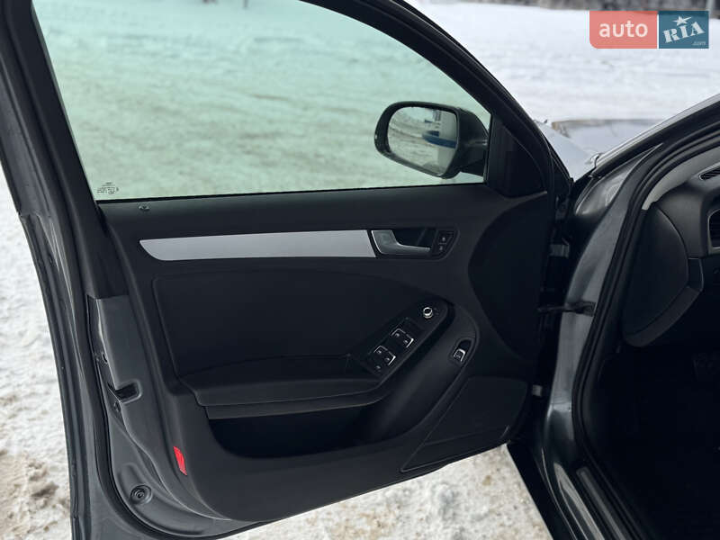 Седан Audi A4 2013 в Хмельницком