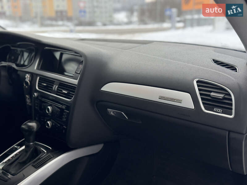 Седан Audi A4 2013 в Хмельницком
