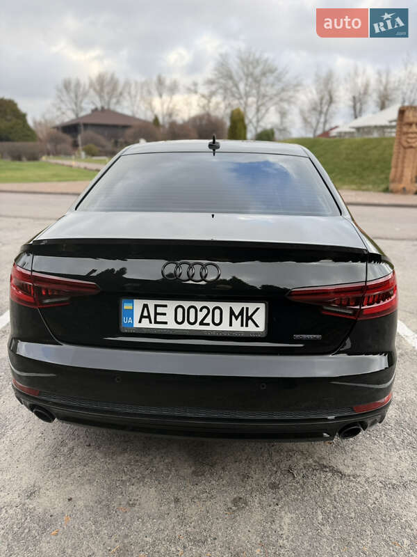 Седан Audi A4 2018 в Днепре