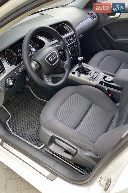 Універсал Audi A4 2014 в Виноградові