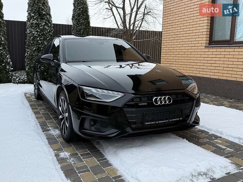 Седан Audi A4 2023 в Виннице