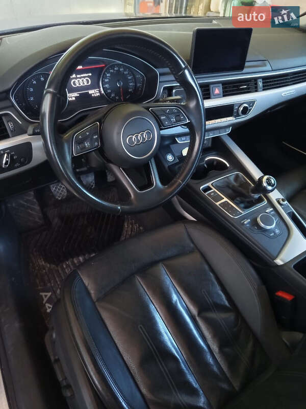 Седан Audi A4 2017 в Звягелі