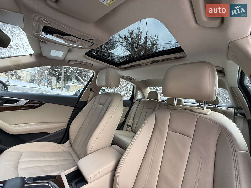 Седан Audi A4 2018 в Луцке