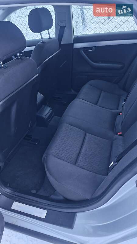 Седан Audi A4 2006 в Лановцах