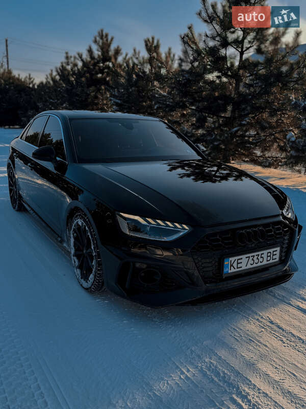 Седан Audi A4 2018 в Днепре