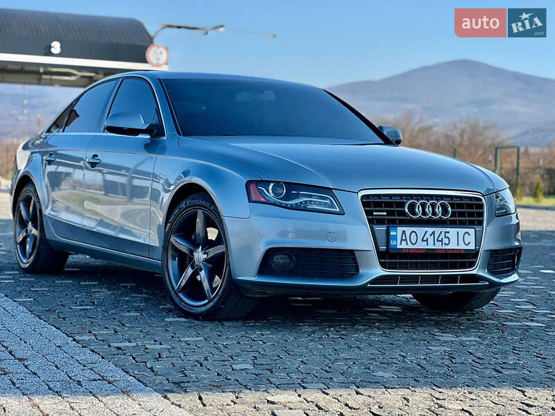 Седан Audi A4 2010 в Иршаве
