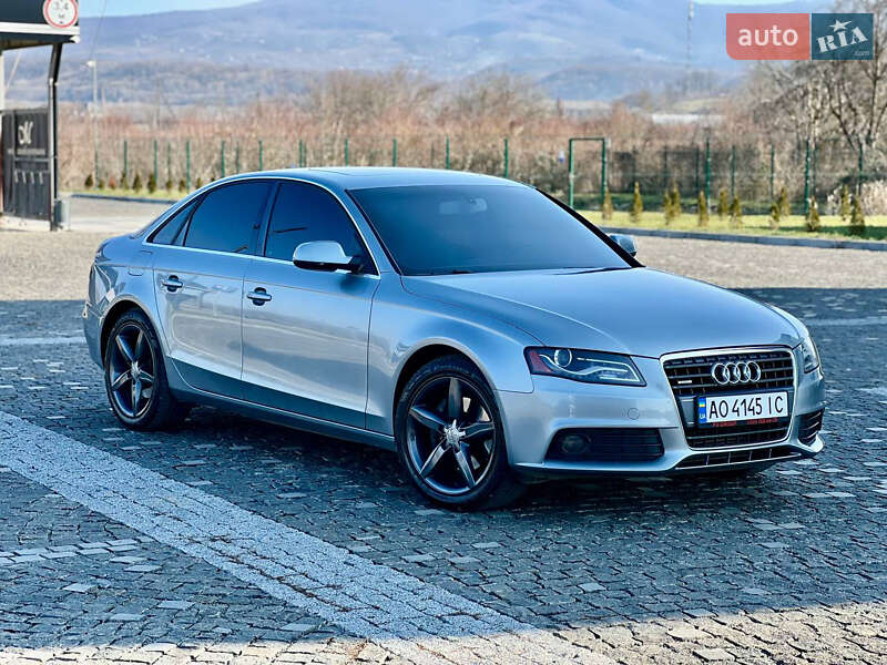 Седан Audi A4 2010 в Иршаве