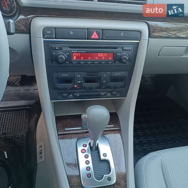 Седан Audi A4 2005 в Харькове