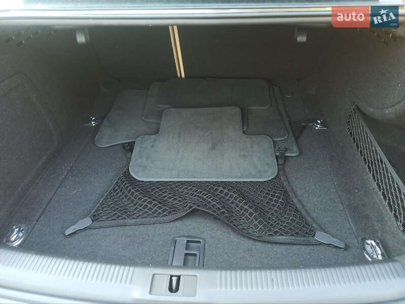 Седан Audi A4 2013 в Кривом Роге фото 35 Седан Audi A4 2013 в Кривом Роге