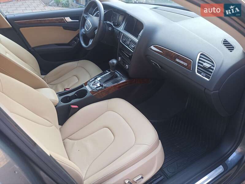 Седан Audi A4 2013 в Кривом Роге