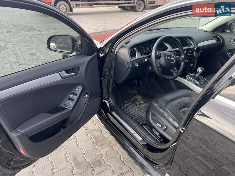 Седан Audi A4 2014 в Николаеве