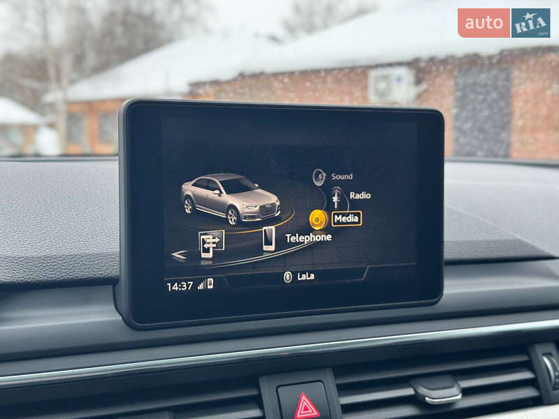 Седан Audi A4 2018 в Киеве