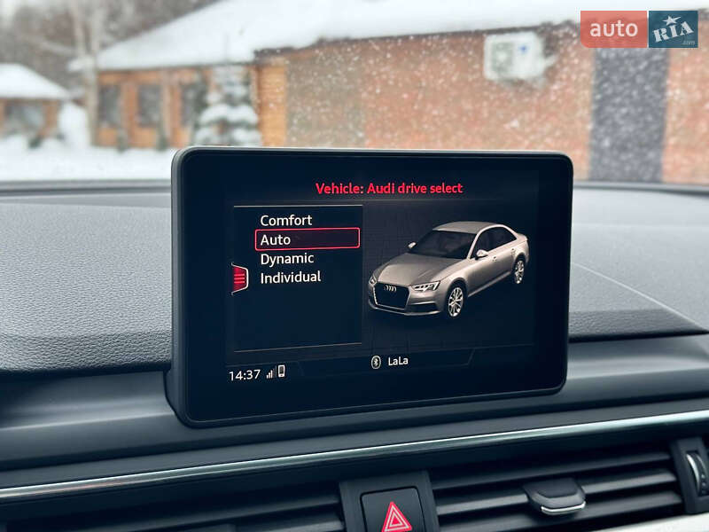 Седан Audi A4 2018 в Киеве