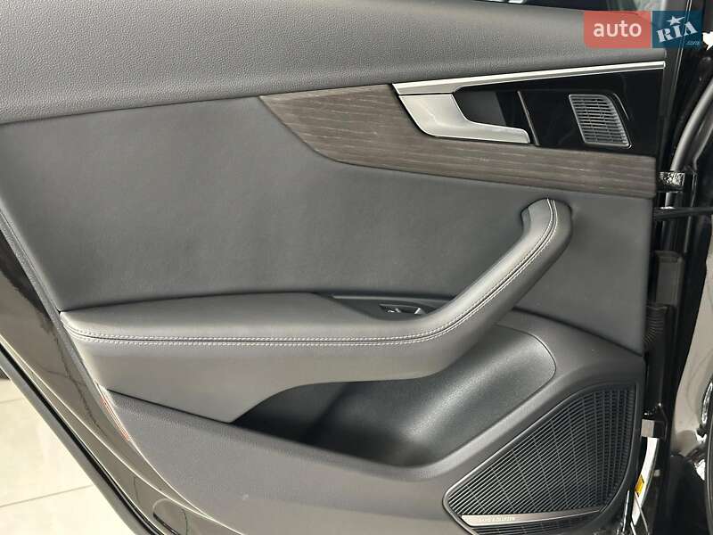 Седан Audi A4 2024 в Одесі