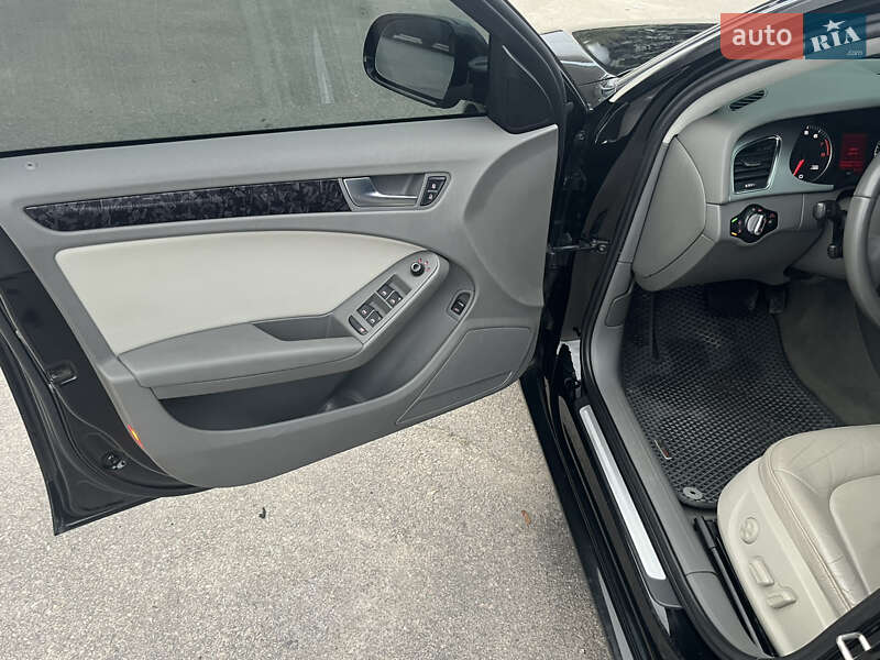 Седан Audi A4 2010 в Каменском