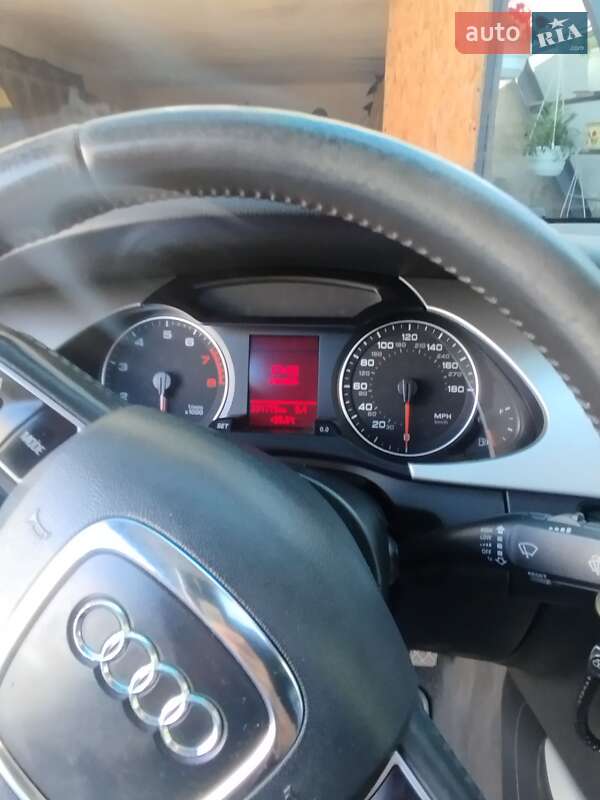 Седан Audi A4 2009 в Тульчине
