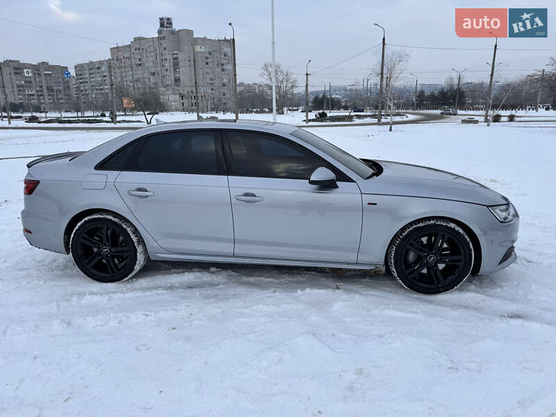 Седан Audi A4 2017 в Запоріжжі
